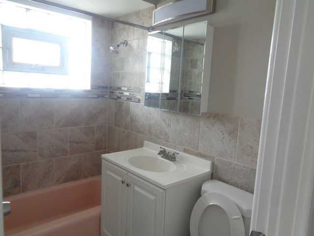 5720 W 95th Street 3, Oak Lawn, IL 60453
