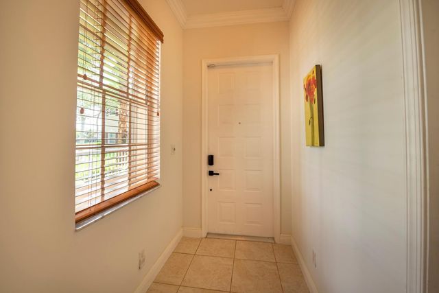 3501 Lakeside Drive, Davie, FL 33328