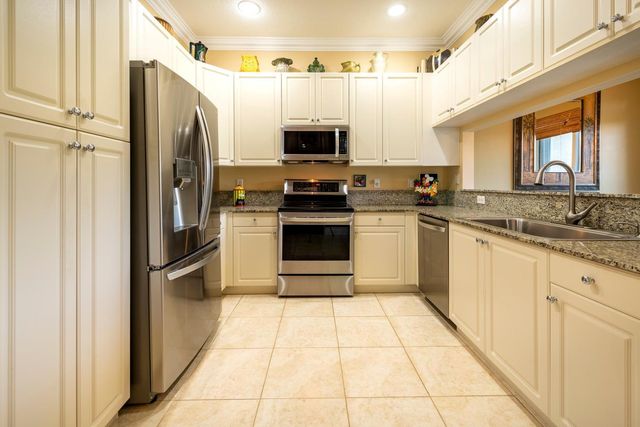 3501 Lakeside Drive, Davie, FL 33328