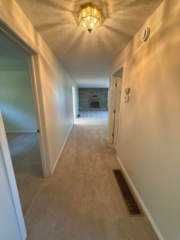 6162 Prairie Road 6162 Prairie Road, Springfield, OH 45502