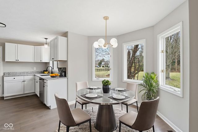 11021 Brentwood Avenue, Zionsville, IN 46077