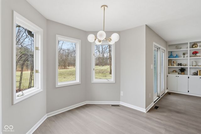 11021 Brentwood Avenue, Zionsville, IN 46077