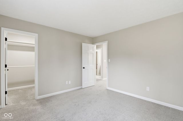 11021 Brentwood Avenue, Zionsville, IN 46077