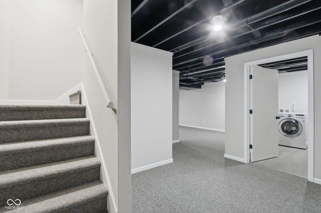 11021 Brentwood Avenue, Zionsville, IN 46077