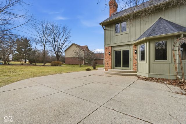 11021 Brentwood Avenue, Zionsville, IN 46077