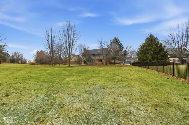 11021 Brentwood Avenue, Zionsville, IN 46077