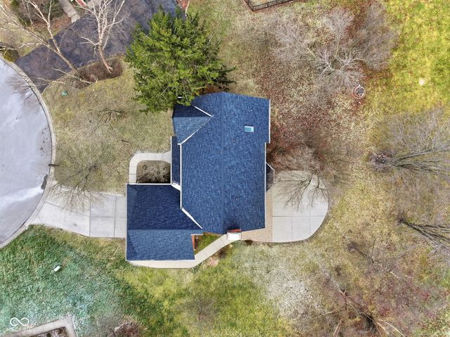 11021 Brentwood Avenue, Zionsville, IN 46077