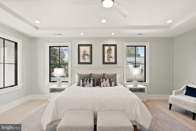 802 N EDGEWOOD ST, Arlington, VA 22201