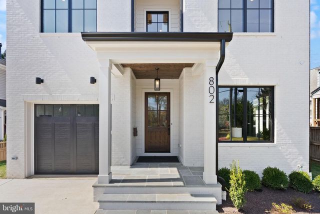 802 N EDGEWOOD ST, Arlington, VA 22201