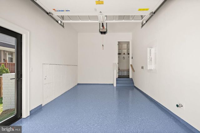 802 N EDGEWOOD ST, Arlington, VA 22201