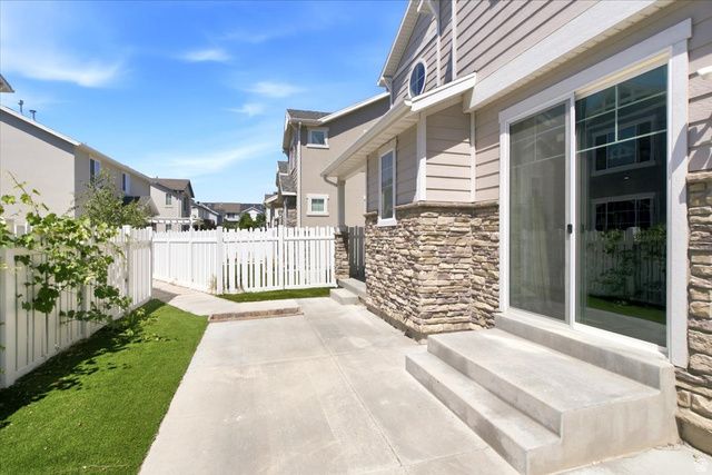 1208 W 80 S, Pleasant Grove, UT 84062