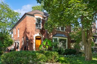 6450 N Nokomis Avenue, Chicago, IL 60646