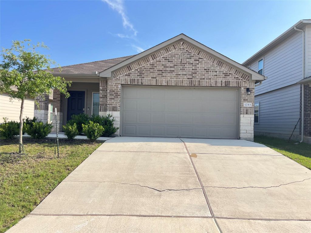 12313 Token TRL, Elgin, TX 78621