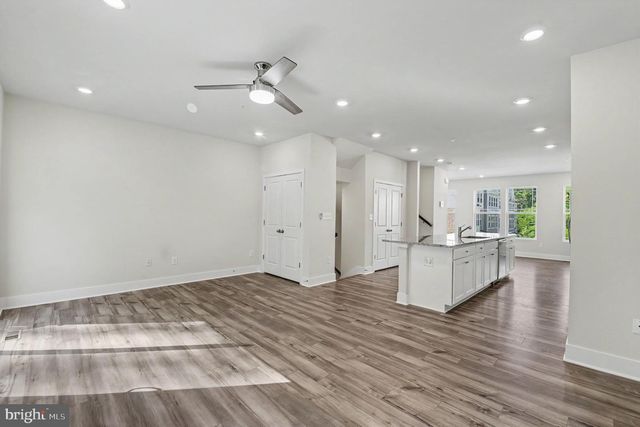 238 WATERSTONE RD, Essex, MD 21221