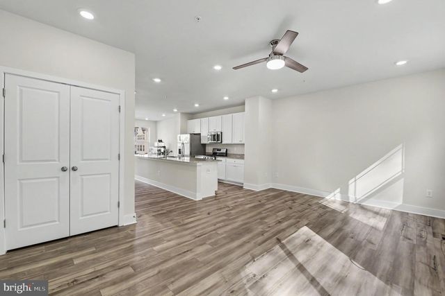 238 WATERSTONE RD, Essex, MD 21221