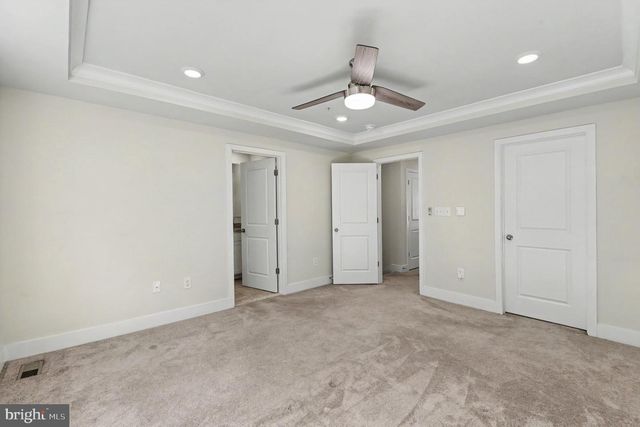 238 WATERSTONE RD, Essex, MD 21221