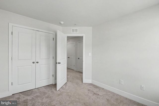 238 WATERSTONE RD, Essex, MD 21221