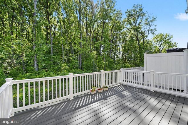 238 WATERSTONE RD, Essex, MD 21221