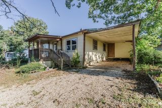 45 Freeborn Lane, Hendersonville, NC 28792