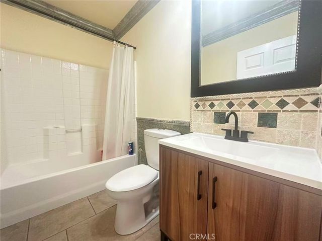 928 S Bon View Ave, Ontario, CA 91761