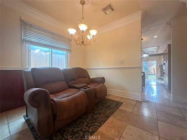 928 S Bon View Ave, Ontario, CA 91761