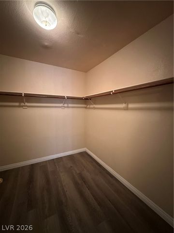 903 Sterling Thorn Court, Las Vegas, NV 89183