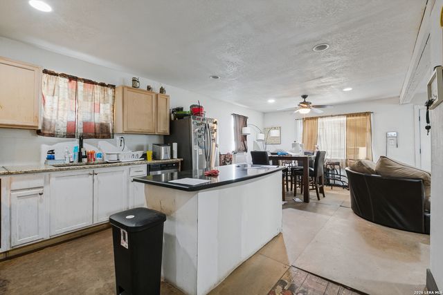 510 AVONDALE AVE, San Antonio, TX 78223