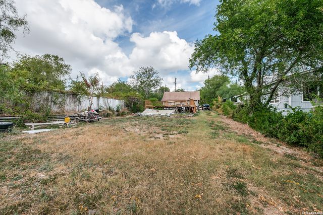 510 AVONDALE AVE, San Antonio, TX 78223