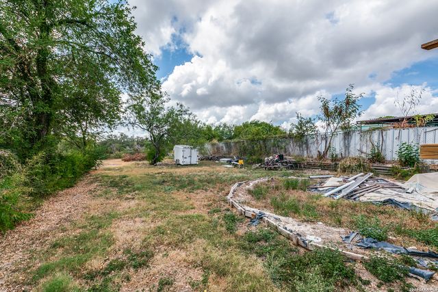 510 AVONDALE AVE, San Antonio, TX 78223
