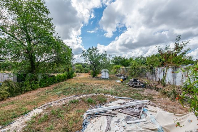 510 AVONDALE AVE, San Antonio, TX 78223