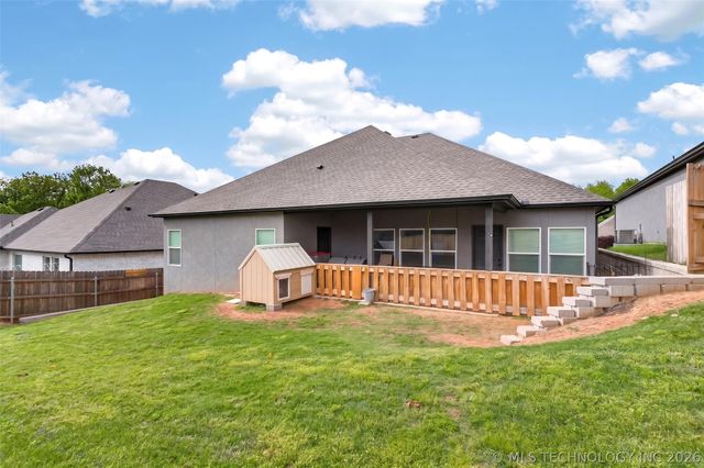 3311 Harbour Town Place, Claremore, OK 74019