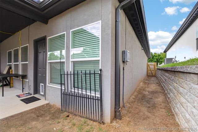 3311 Harbour Town Place, Claremore, OK 74019