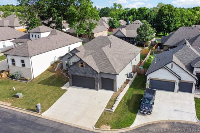 3311 Harbour Town Place, Claremore, OK 74019