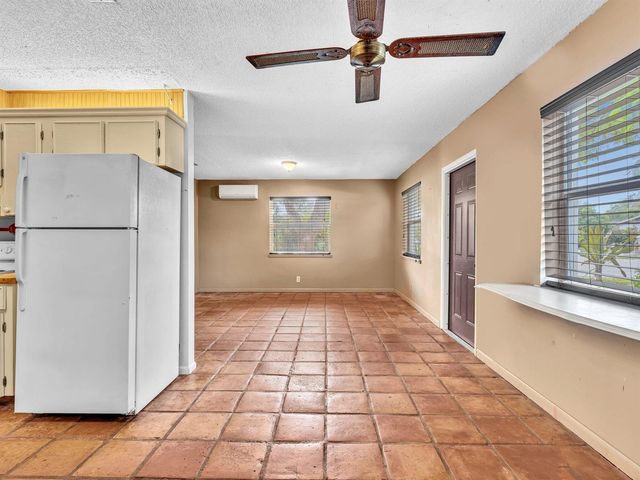 301 5TH Street, Jupiter, FL 33458