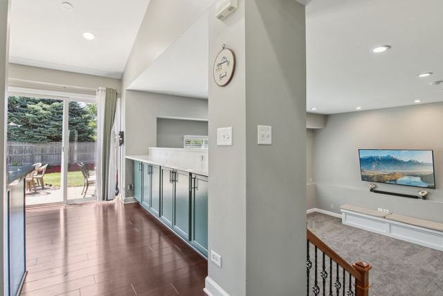 24339 W Apple Tree Lane, Plainfield, IL 60585