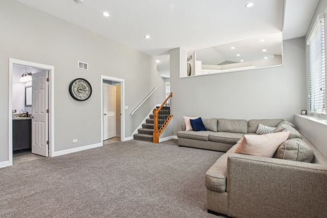 24339 W Apple Tree Lane, Plainfield, IL 60585