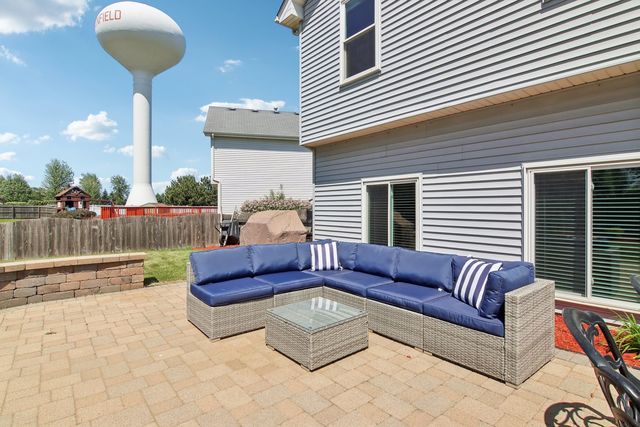 24339 W Apple Tree Lane, Plainfield, IL 60585