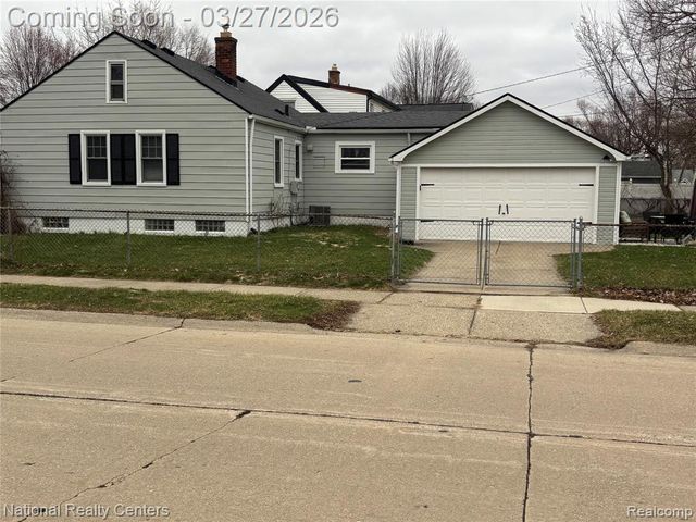 1885 West Boulevard, Berkley, MI 48072