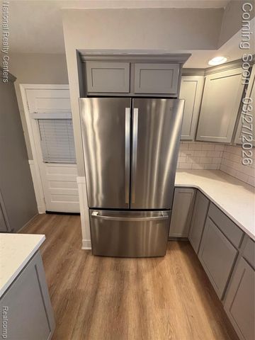 1885 West Boulevard, Berkley, MI 48072