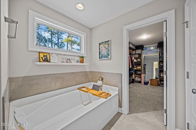 2225 Three Oaks Drive, Greenville, NC 27858