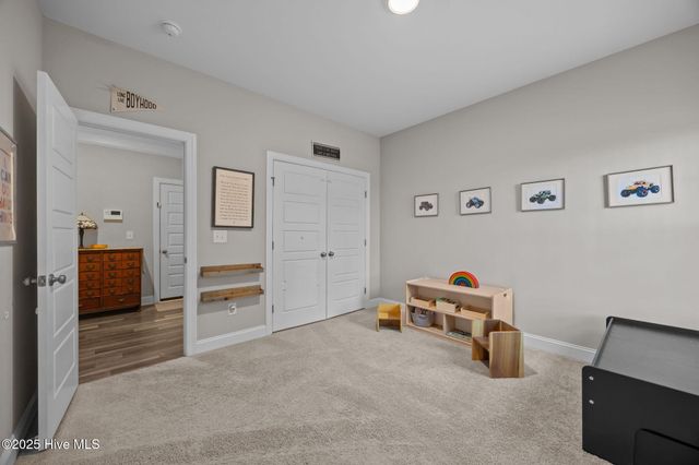 2225 Three Oaks Drive, Greenville, NC 27858