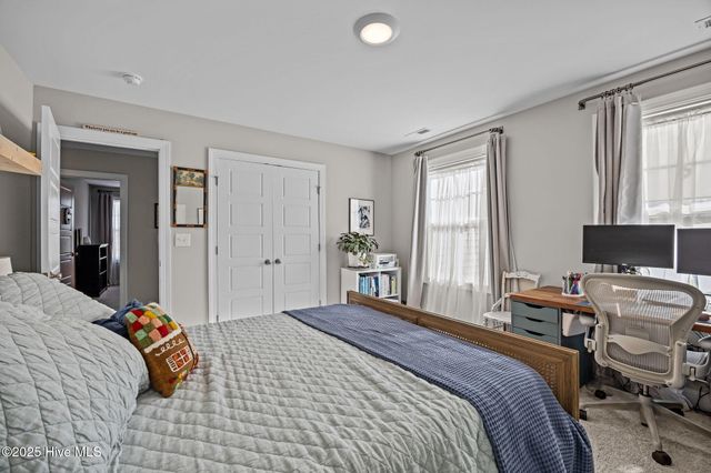 2225 Three Oaks Drive, Greenville, NC 27858