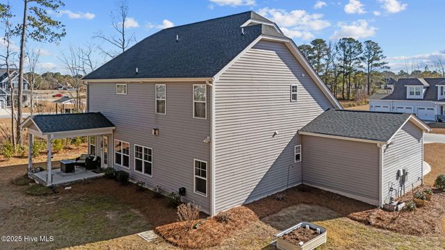 2225 Three Oaks Drive, Greenville, NC 27858
