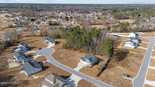 2225 Three Oaks Drive, Greenville, NC 27858