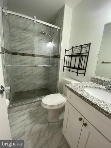8900 SHAMROCK CT, Springfield, VA 22152
