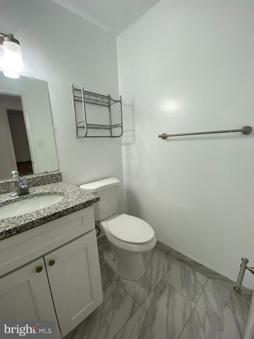 8900 SHAMROCK CT, Springfield, VA 22152