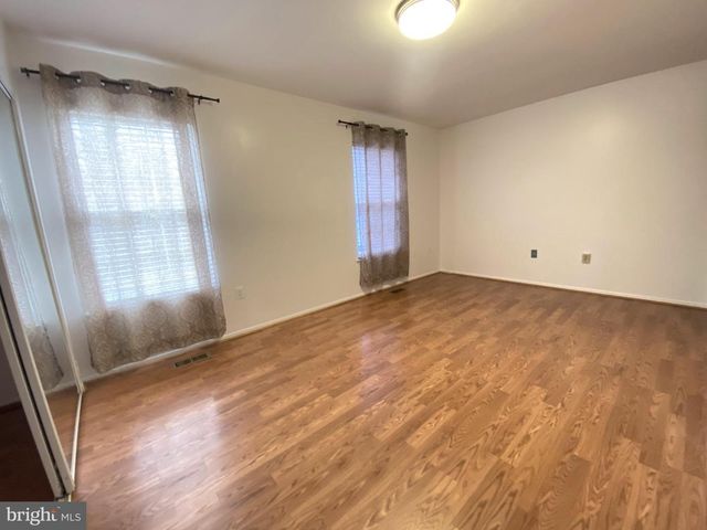8900 SHAMROCK CT, Springfield, VA 22152