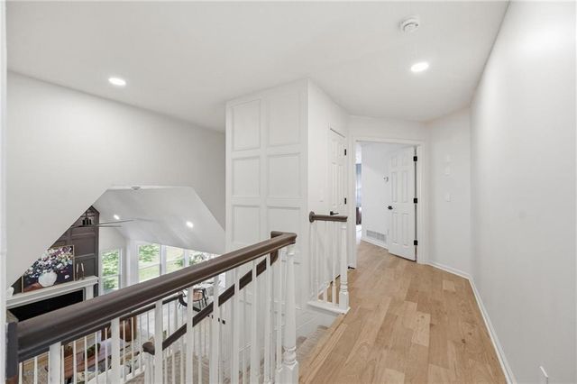 2634 SW Wintervalley Drive, Lee's Summit, MO 64081
