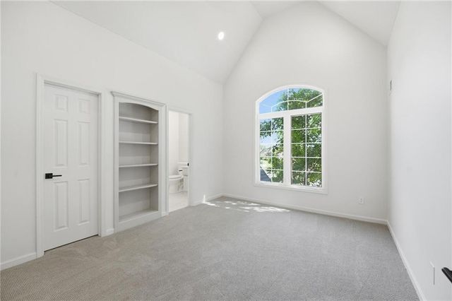 2634 SW Wintervalley Drive, Lee's Summit, MO 64081