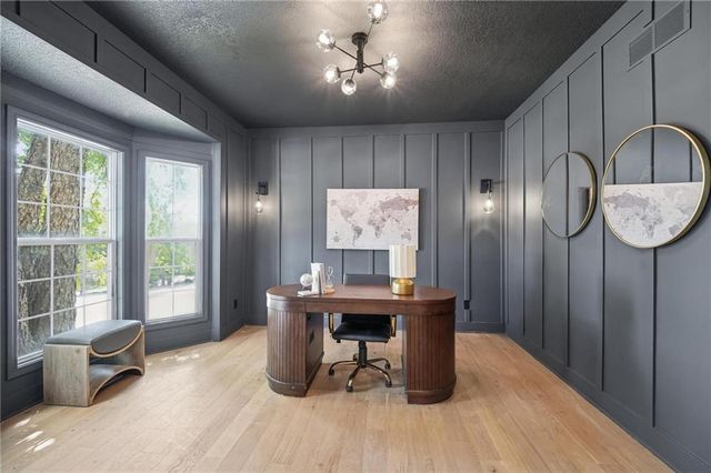 2634 SW Wintervalley Drive, Lee's Summit, MO 64081
